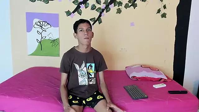 peter_x_x from StripChat is Freechat