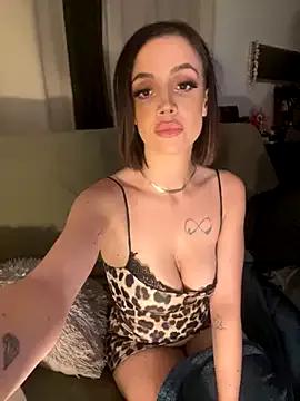 petit-papillonxx58000 from StripChat is Freechat