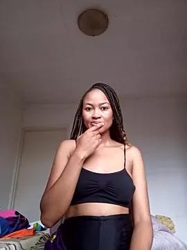 Discover our girls online shows and discover the company of countless livestreamers, with stunning shapes, sex toys and more.