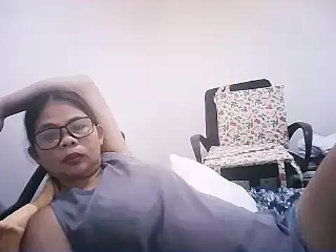 pinay_milfxx from StripChat is Freechat