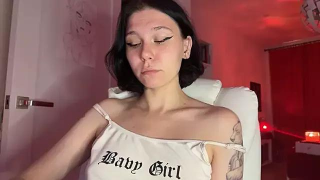 pinkdolly18 from StripChat is Freechat
