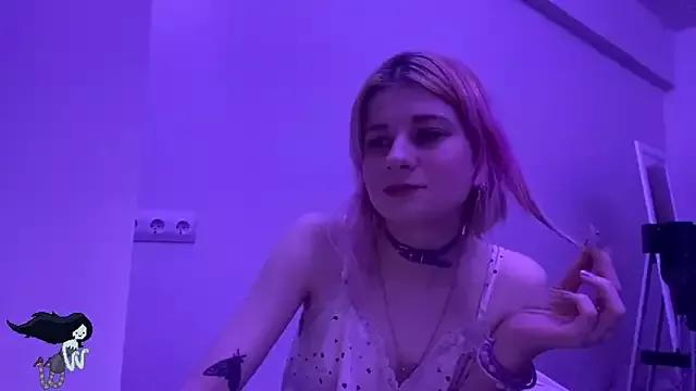 PinkVampire from StripChat is Freechat