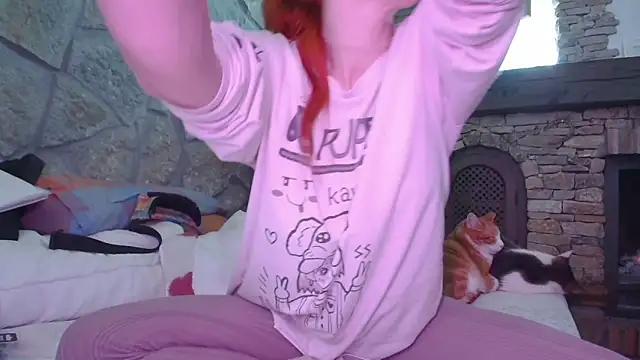 pisswhorelana from StripChat