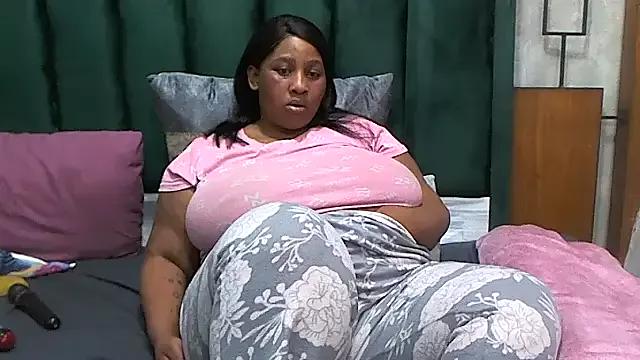 PIXIEBITCHXX26 from StripChat