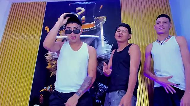 Play_boys_Hot2 from StripChat is Freechat