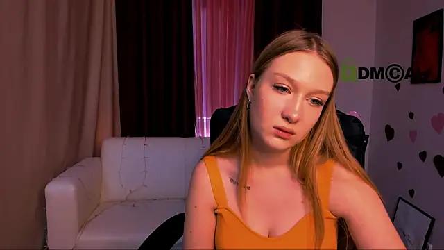 Discover our girls online shows and discover the company of countless livestreamers, with stunning shapes, sex toys and more.