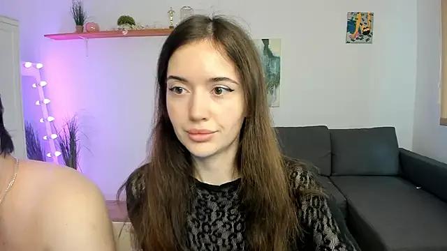 PollyFlame from StripChat