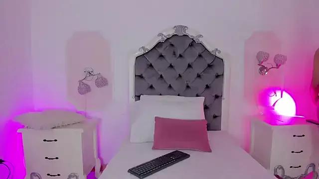 PollyGrey_ from StripChat is Freechat