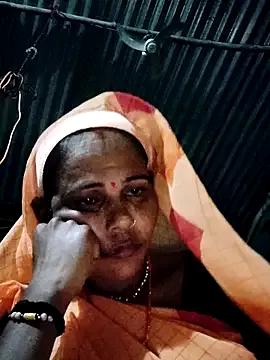 Pooja750 from StripChat