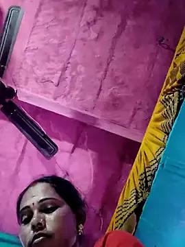 Pooja750 from StripChat