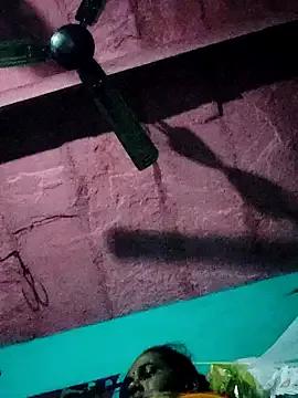 Pooja750 from StripChat