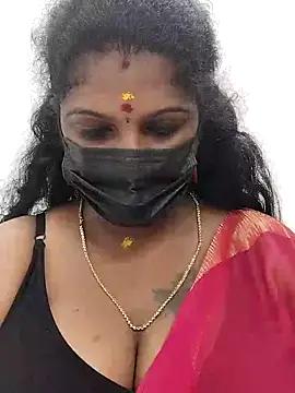 poojaa-rani from StripChat