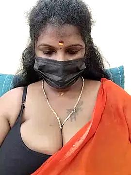 poojaa-rani from StripChat