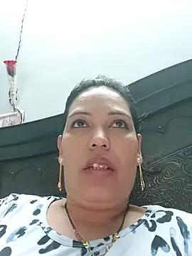 Poojabhabi101 from StripChat