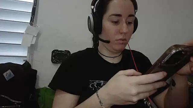 poppergirl69 from StripChat