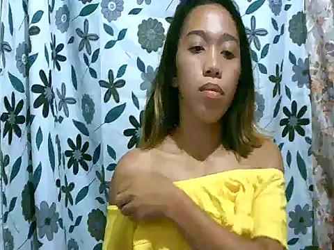 Pretty_christine01 from StripChat is Freechat