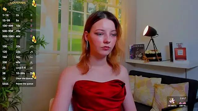 pretty_little_thing from StripChat is Freechat