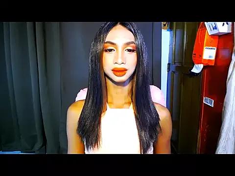 PrettyLatiina from StripChat is Freechat