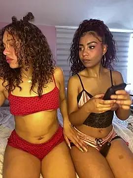 Photos of PrettyLia from StripChat is Freechat