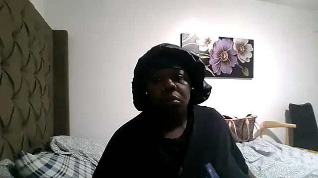 prettypaidkash from StripChat is Freechat