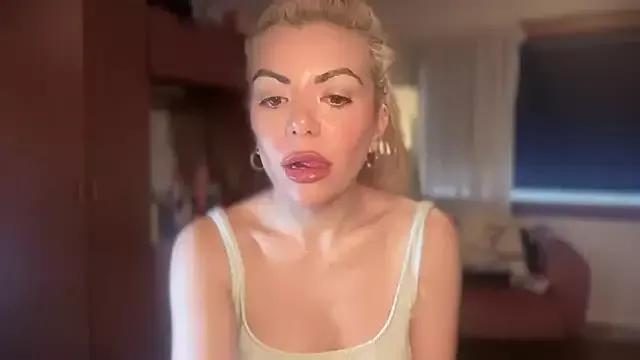 Princess17 webcams show profile image 