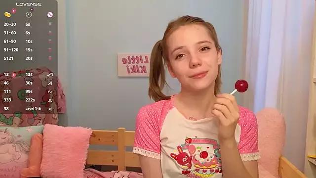 Discover our girls online shows and discover the company of countless livestreamers, with stunning shapes, sex toys and more.