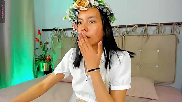 Purple_aura_ webcams show profile image 