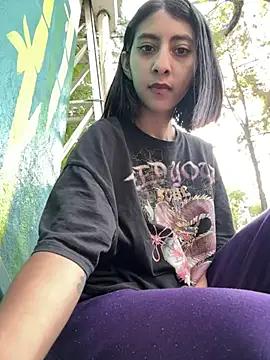 PurpleLinn from StripChat