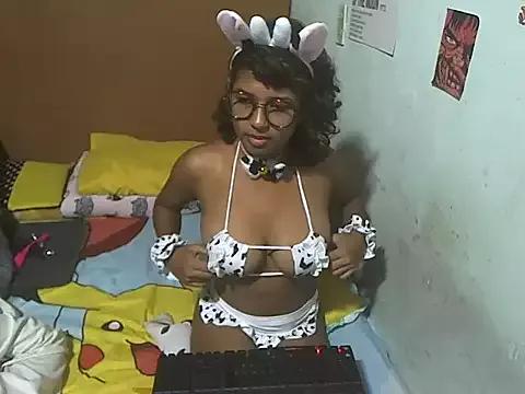 PurplesPhoenix from StripChat
