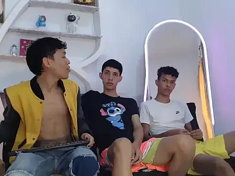PYCS_BOYS from StripChat is Freechat