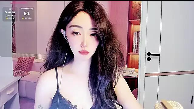 QQ-baby webcams show profile image 