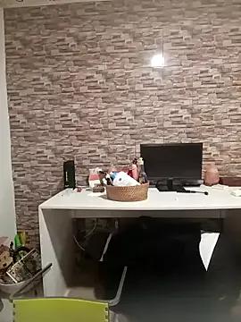 queemking from StripChat is Freechat