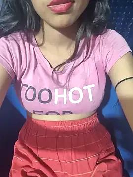 Queen-girs from StripChat