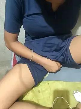 Queen-girs from StripChat