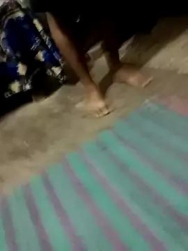 QUEEN-X-CPL from StripChat