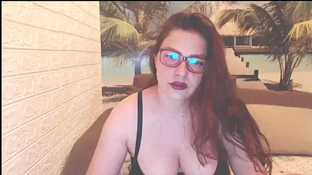 Queen__Natasha from StripChat