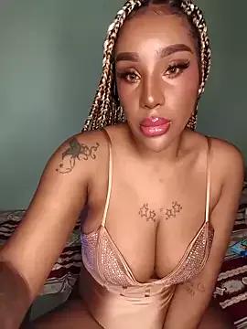 Queen_Amara from StripChat