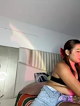 queen_angelique from StripChat