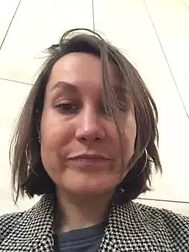 Queen_Dance from StripChat