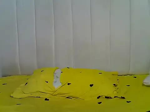 Queen_loveer from StripChat