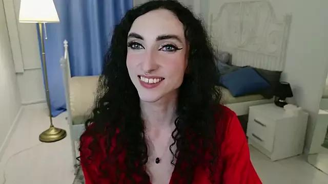 Discover our girls online shows and discover the company of countless livestreamers, with stunning shapes, sex toys and more.