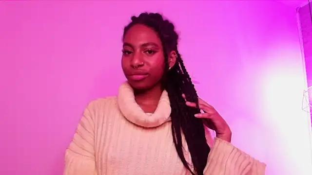 Queen_perla_ from StripChat