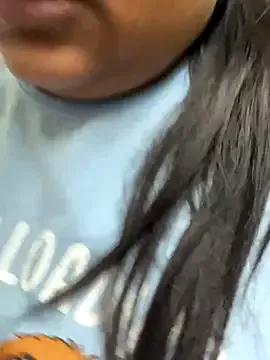 queen_sakhi24 from StripChat