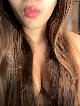 Photos of Queen_Shanuu from StripChat is Freechat