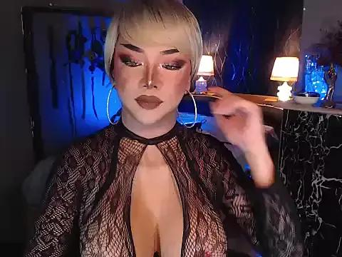 QueenCelesteMonroe from StripChat