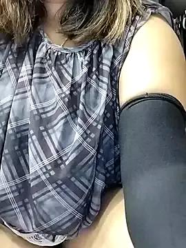 QueenHaryanaa from StripChat