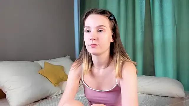 QueenieHathaway from StripChat