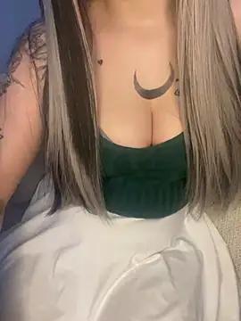 Queenlo_xxx webcams show profile image 