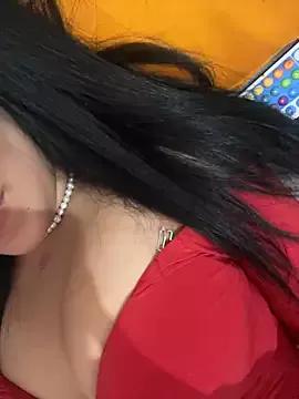 QueenLujaine from StripChat