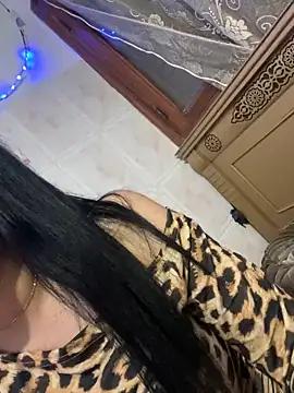 QueenLujaine from StripChat